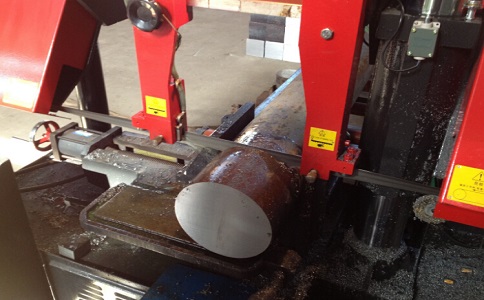 冕宁卧式带锯床加工时出现明显振荡如何排查？